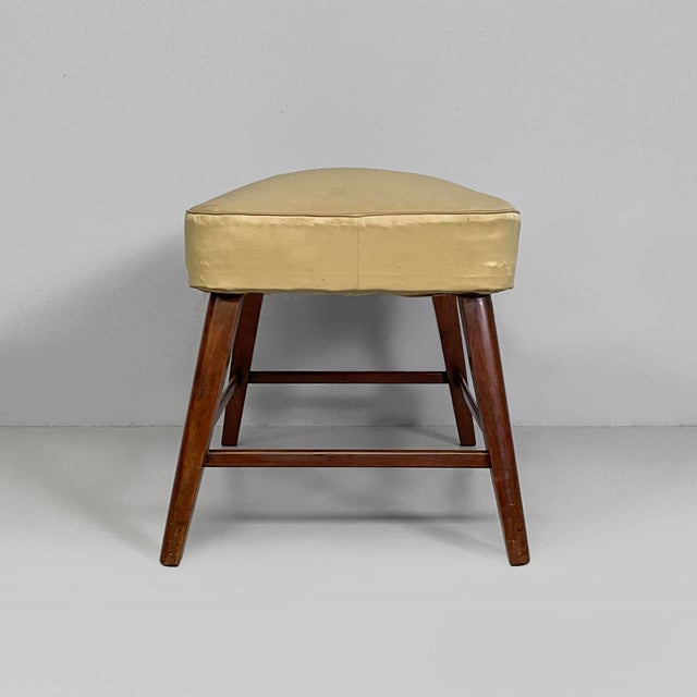 Italian Art Deco Pouf in Wood and Beige Satin, 1940s For Sale - Image 3 of 13