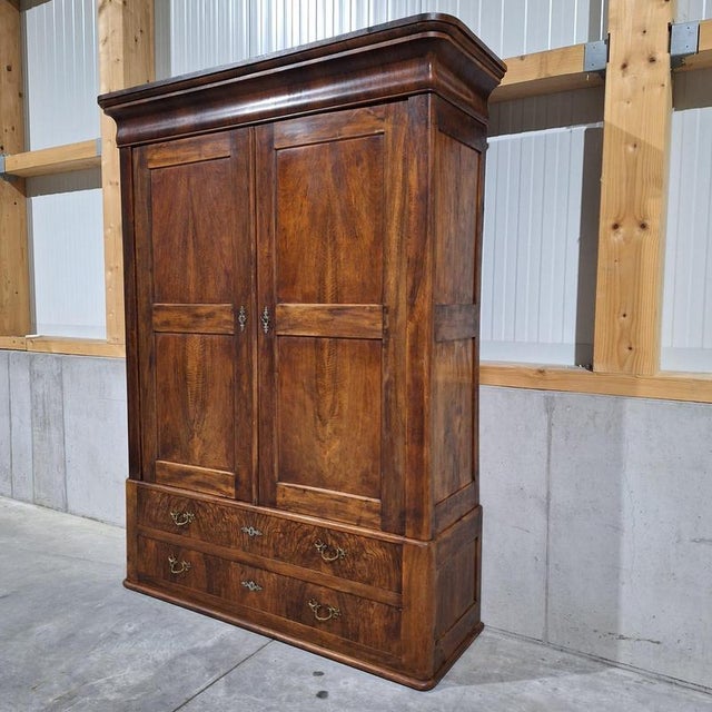 Antique Louis Philippe Walnut Cabinet, 1830s For Sale - Image 3 of 18