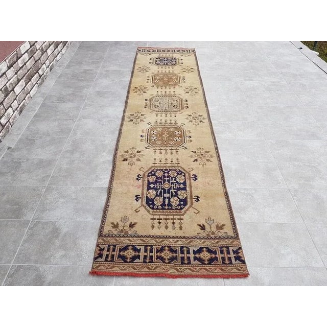 1960s Beige and Blue Vintage Hallway Runner For Sale - Image 10 of 10