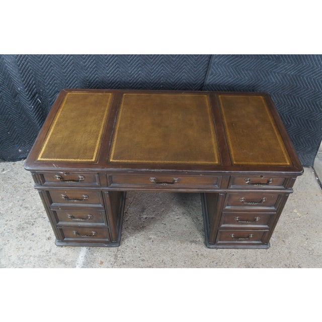 Sligh Furniture Late 20th Century Tooled Leather Executive Office Library Desk For Sale - Image 6 of 14