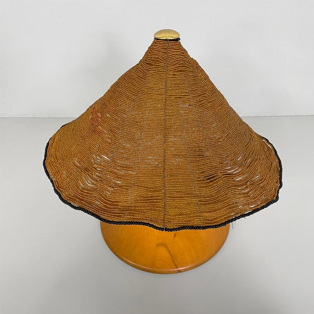 Italian modern table lamp Sarasar Toso Roberto Pamio Leucos, 1970s Table lamp model Sarasar featuring a round wooden base...