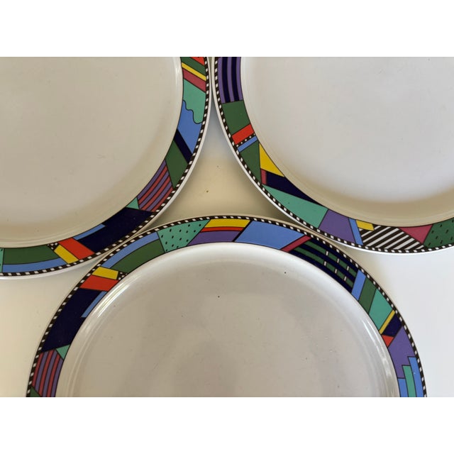 Scenario Metropol Dinner Plates by Barbara Brenner for Rosenthal, 1990s, Set of 3 For Sale - Image 6 of 17