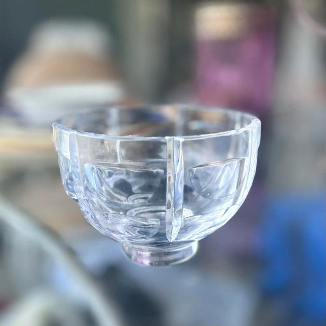 Mid-Century Modern Orrefors Richard Simon Gates’s Mid-Century 1000 Windows Crystal Bowl For Sale - Image 3 of 7