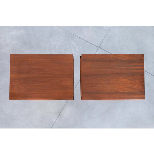 Mid-Century Modern Sculptural Walnut Nightstands / Side Tables, 1960s For Sale - Image 12 of 12