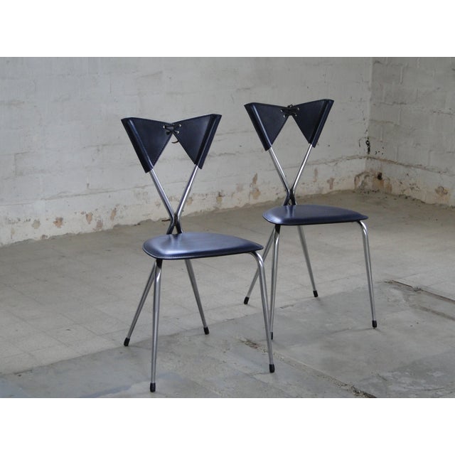 A minimalist and timeless classic from the 80s, made in Italy. The Butterfly Chair by Arrben. Light, airy lines on a...