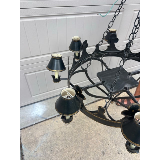 Niermann Weeks Regency Style Tole Chandelier For Sale In Chicago - Image 6 of 11