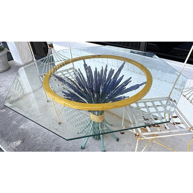 Metal 1960's Italian Hollywood Regency Style 'Coco Chanel' Sheaf of Wheat Table With Chairs- 3 Piece Set For Sale - Image 7 of 18