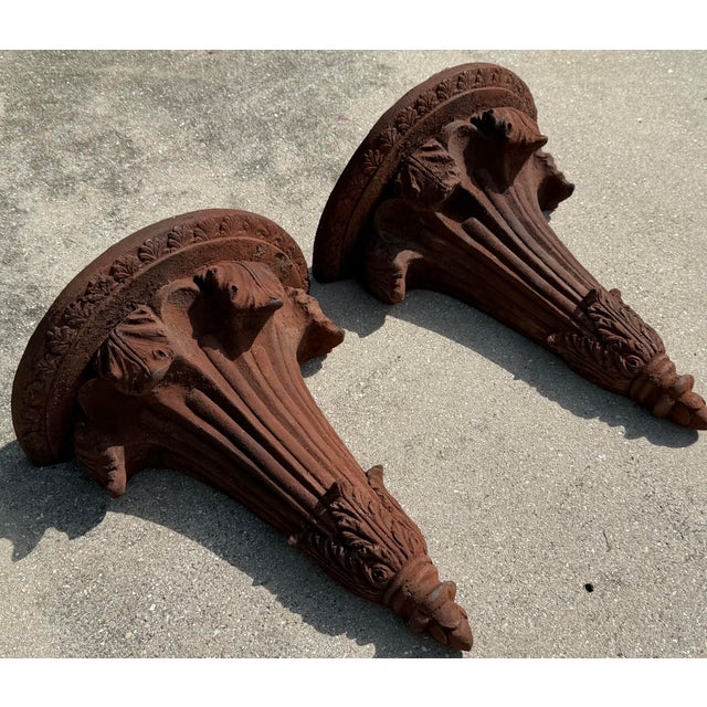 Late 20th Century Vintage Neoclassical Acanthus Architectural Wall Corbels, Pair For Sale - Image 5 of 14