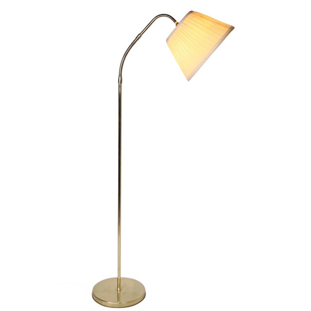Mid Century, Hollywood Regency brass gooseneck floor lamp, in very good, original, clean, and ready to use condition,...