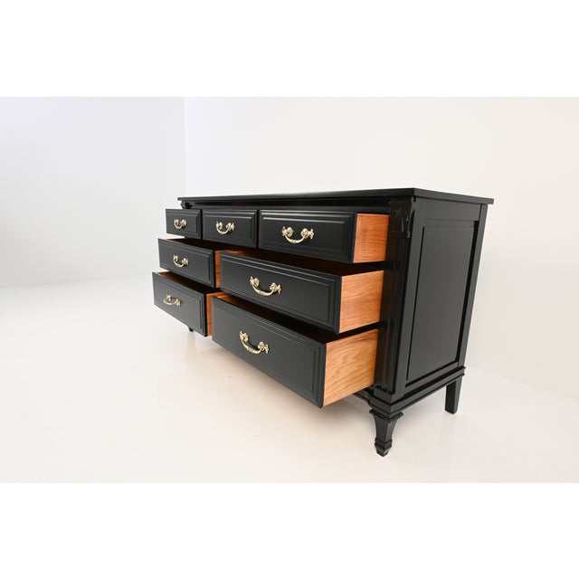Black Elegant French Regency Style Black Lacquered Dresser by Davis Cabinet Co. | Newly Refinished For Sale - Image 8 of 15