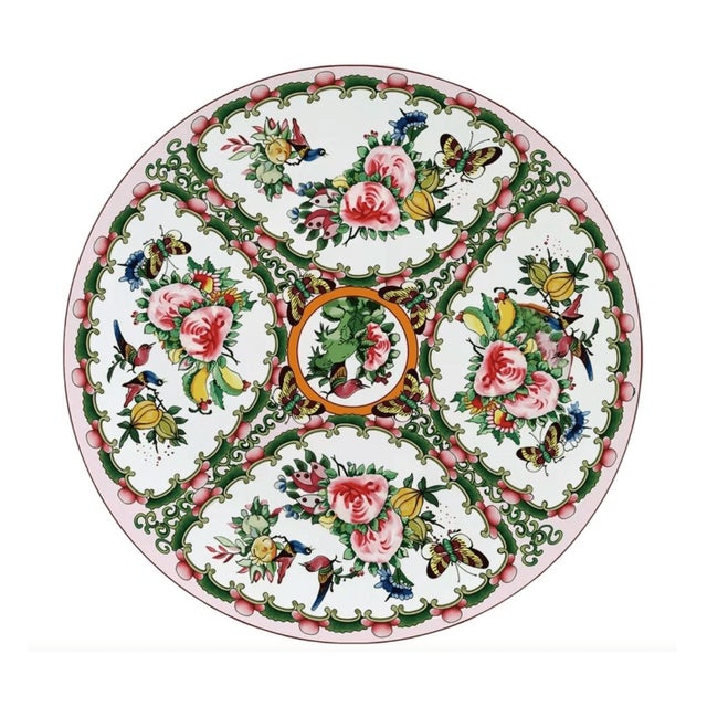 Chinoiserie Famille Rose Bone China Plate Set – Chinoiserie Floral Mixed Sizes (Set of 4 For Sale - Image 3 of 4