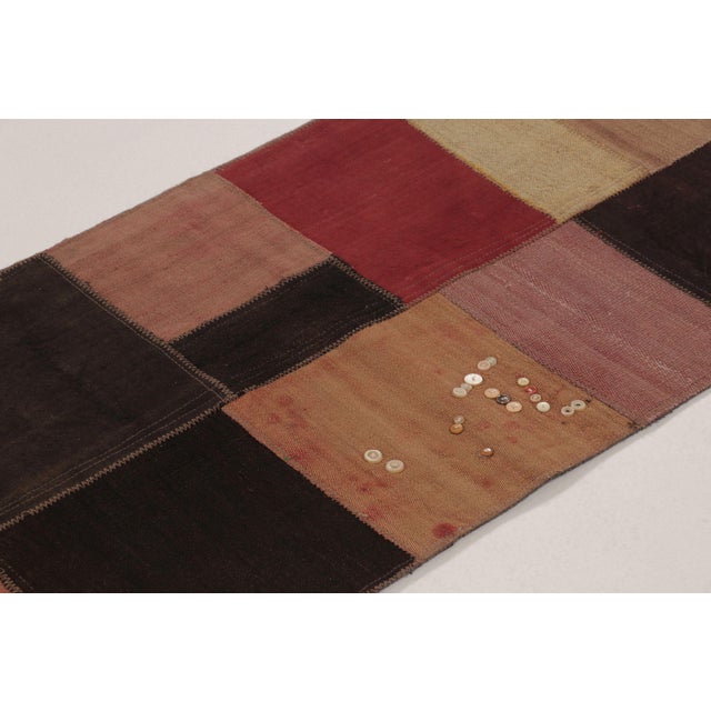 Vintage Turkish Kilim Patchwork Runner in Multicolour Design - Rug & Kilim For Sale In New York - Image 6 of 9