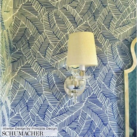 Dense foliage is pared down to a graphic play of lines in this chic, abstracted pattern. This is a double roll of...