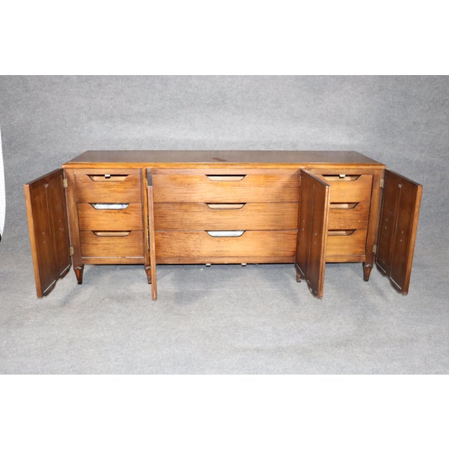 Mid 20th Century Mid-Century Modern Bedroom Set - 5 Pieces For Sale - Image 9 of 12