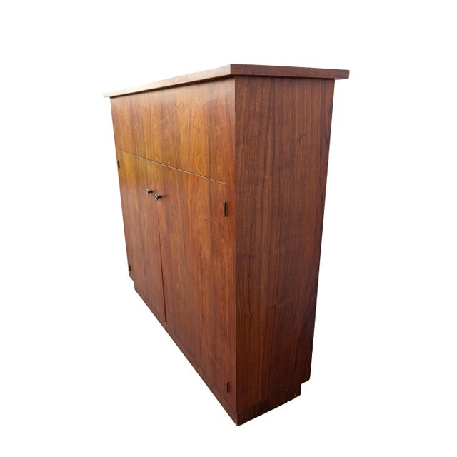 Wood 1960s Mid-Century Modern Walnut Trough Planter Room Divider Cabinet For Sale - Image 7 of 16