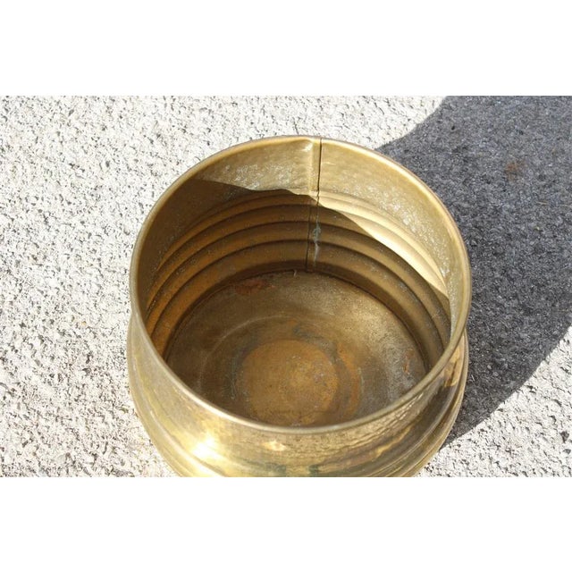 Round Solid Brass Plant Holder, Italy, 1970s, in Very Good conditions. Designed 1970 to 1979