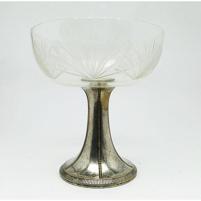 Platter was produced in Germany by WMF between 1900 and 1910. It is made of Art Nouveau style. Signed. It is preserved in...
