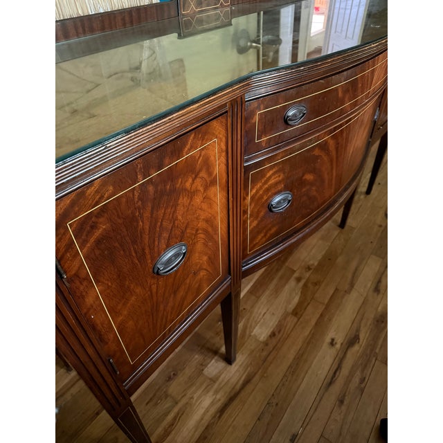 Hepplewhite 1950s Mahogany Sideboard For Sale - Image 3 of 5