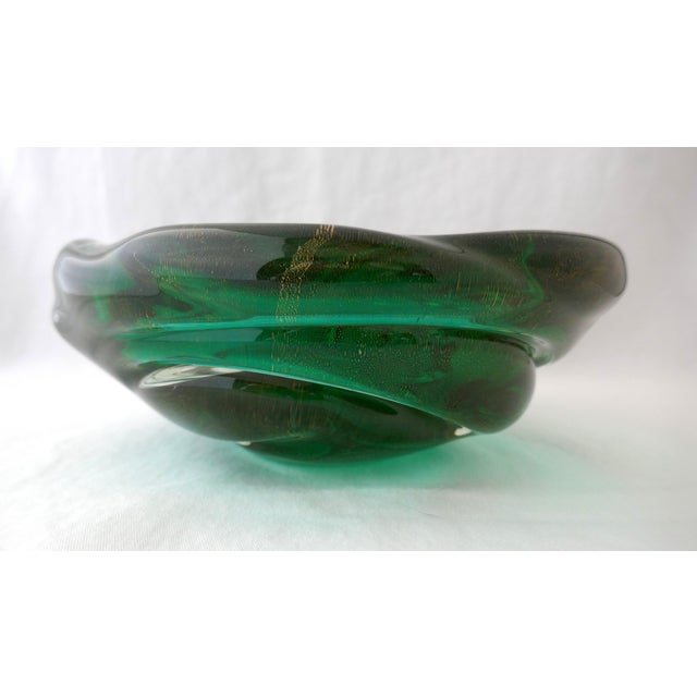 Mid-Century Modern MCM Murano Art Glass Archimede Seguso Emerald Green Large Bowl Gold Leaf Flake For Sale - Image 3 of 15