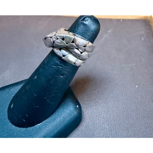 Estate Sterling Silver John Hardy Unisex Ring Size 6 For Sale In New York - Image 6 of 8