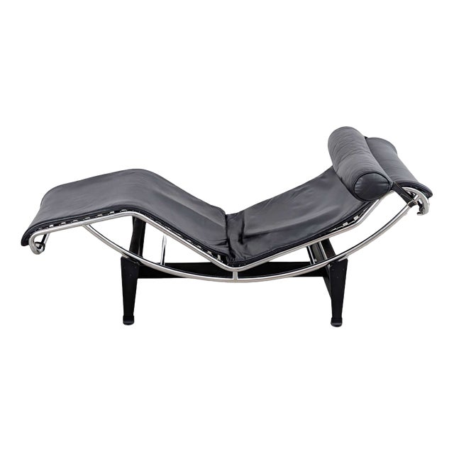 Black Leather LC4 Chaise Longue Le Corbusier for Cassina For Sale