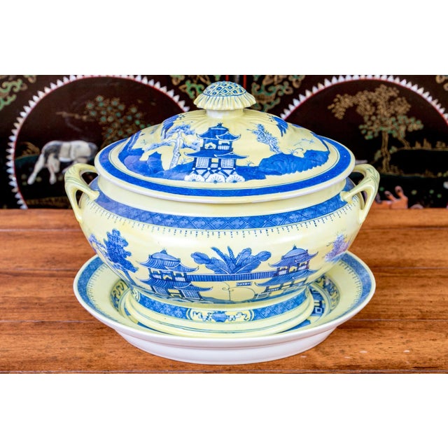 Chinese Export Soup Tureen With Undertray A fabulous Chinese export porcelain soup tureen in classic form with a lotus pod...