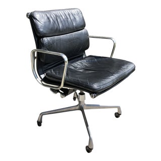Vintage Mid-Century Charles Eames for Herman Miller Soft Pad Executive Office Chair For Sale