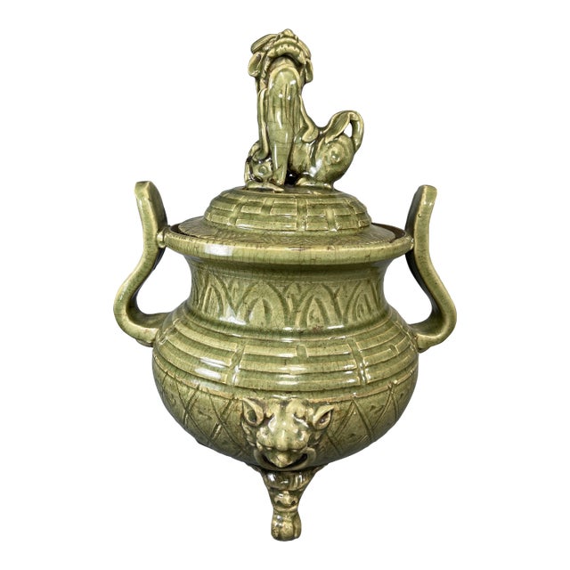 Chinese Celadon Tripod Censer, Lion‑Finial Lidded Incense Burner for Collectible Display For Sale