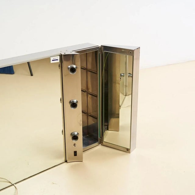 Vintage Theater Dressing Room Mirror with Lights For Sale - Image 5 of 7