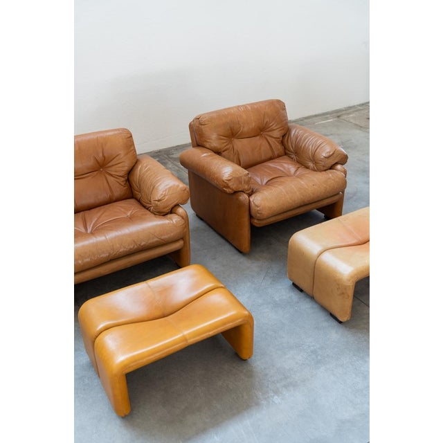 Model Coronado Armchairs with Poufs in Cognac by Tobia & Afra Scarpa for B&B Italia, 1970, Set of 4 For Sale - Image 4 of 18