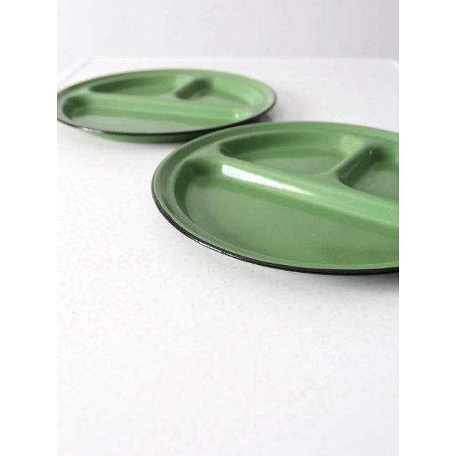 Mid-Century Modern Mid-Century Enamelware Plates - Set of 2 For Sale - Image 3 of 9