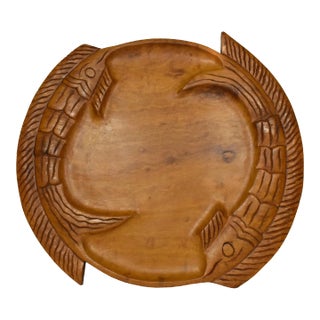 Mid-Century Large Hand-Carved Solid Wood Swordfish Design Round Serving Tray For Sale