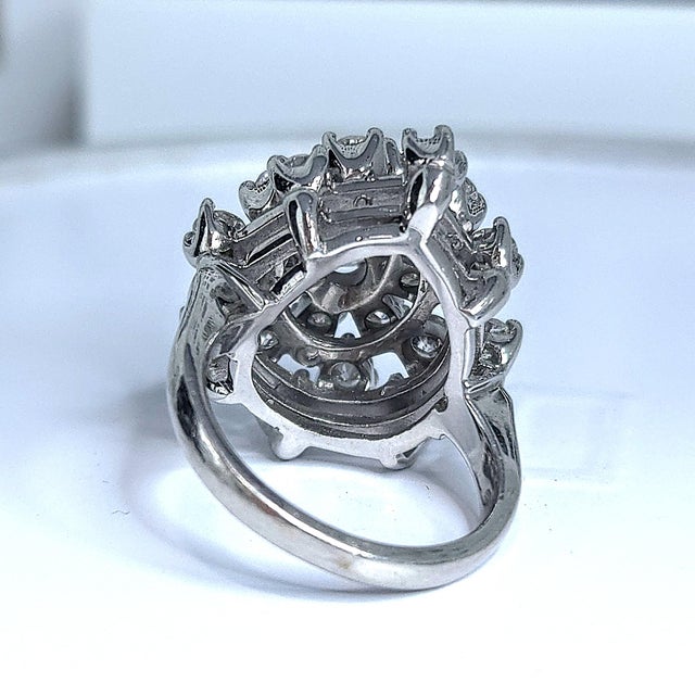 14k White Gold Diamond Cluster Cocktail Ring - Size 5.25 For Sale - Image 4 of 7