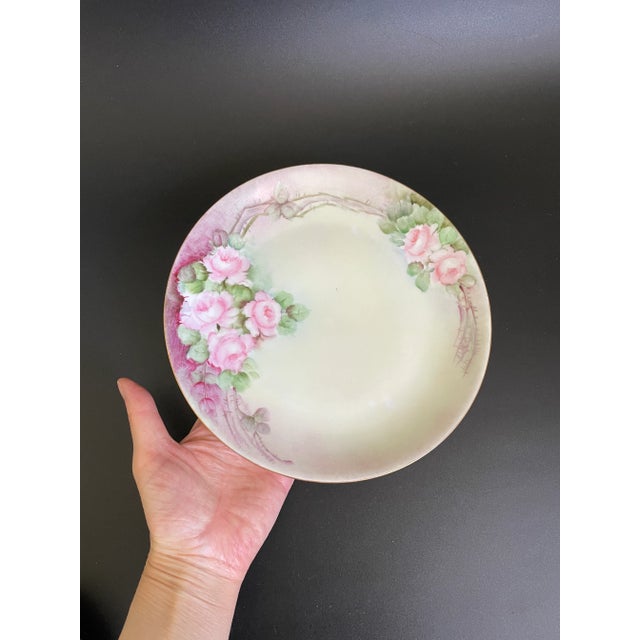 Hutschenreuther China Antique Hand Painted Hutschenreuther Selb Peerless Bavaria Roses Plate For Sale - Image 4 of 9