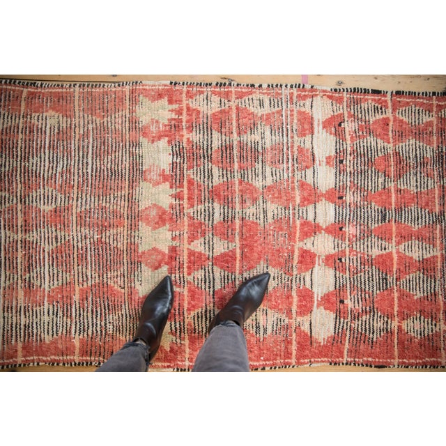 :: Covered field with unique artistic merit in germinating plant cross-sections, floral top views, and diamond shaped...