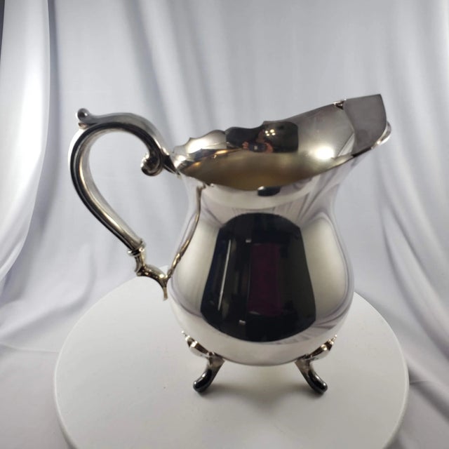 Antique English Silver Mfg Corporation Metal Water Pitcher Made in u.s.A. For Sale - Image 4 of 8