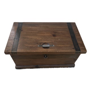 Vintage Young Hinkle Captain's Nautical Blanket/Toy Chest For Sale