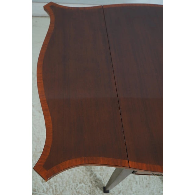Pair Banded Mahogany Dropleaf Pembroke Lamp Tables For Sale - Image 12 of 18