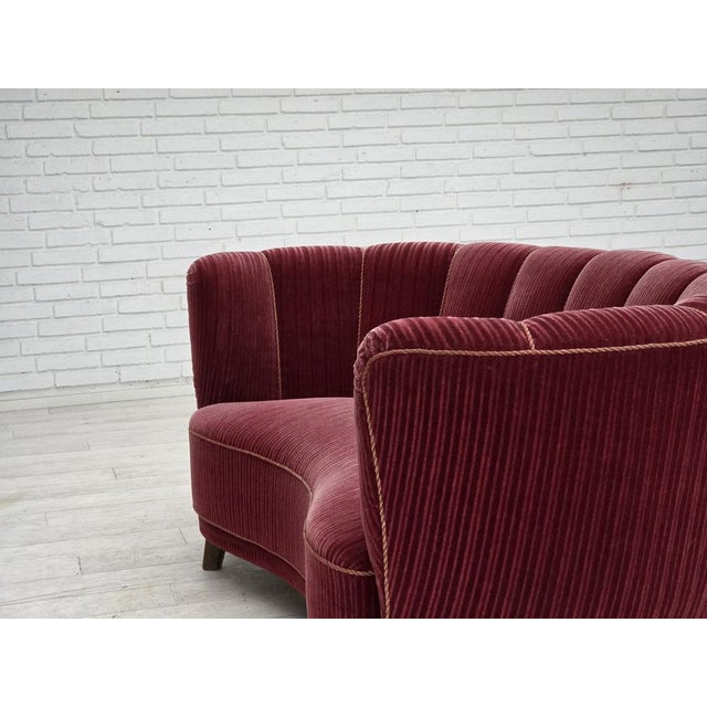 Danish 2-Seater Banana Sofa in Red Velour and Oak, 1970s For Sale - Image 13 of 18