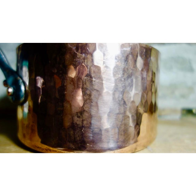 1950s 1950's France; Hand Hammered Copper Saucepan, For Sale - Image 5 of 6