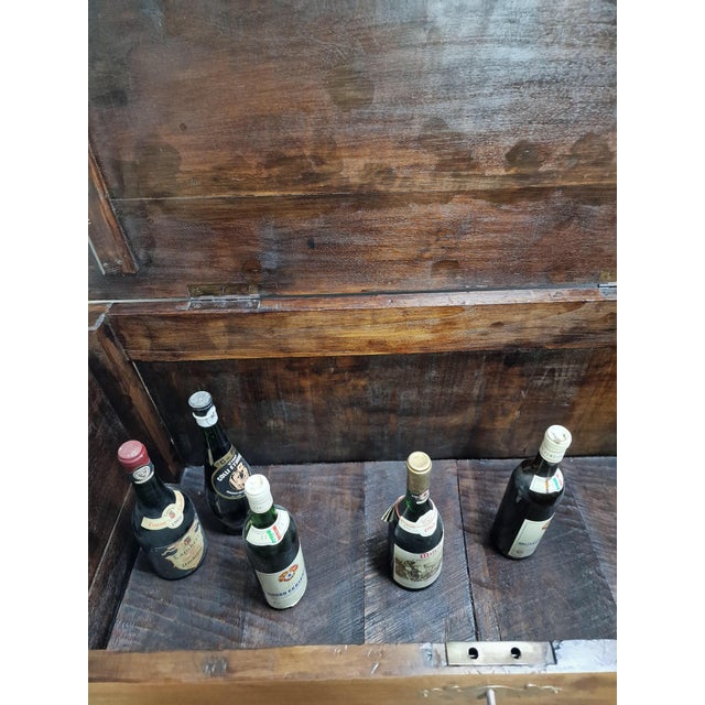 Antique Sideboard in Walnut For Sale - Image 6 of 18