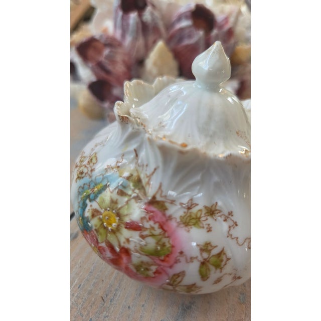 Early 20th-Century Japanese Floral Porcelain Petite Covered Sugar Bowl For Sale - Image 18 of 18