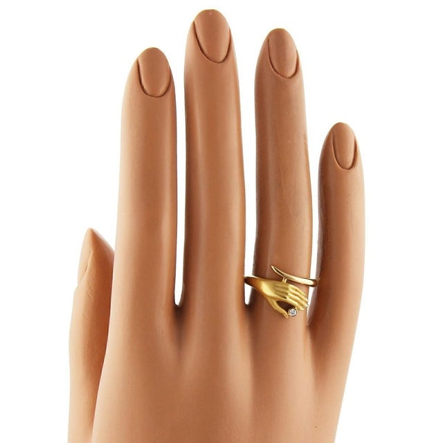 Metal Mid 20th Century Carrera y Carrera Diamond 18k Yellow Gold Detailed Hand Ring - Size 5.5 For Sale - Image 7 of 7