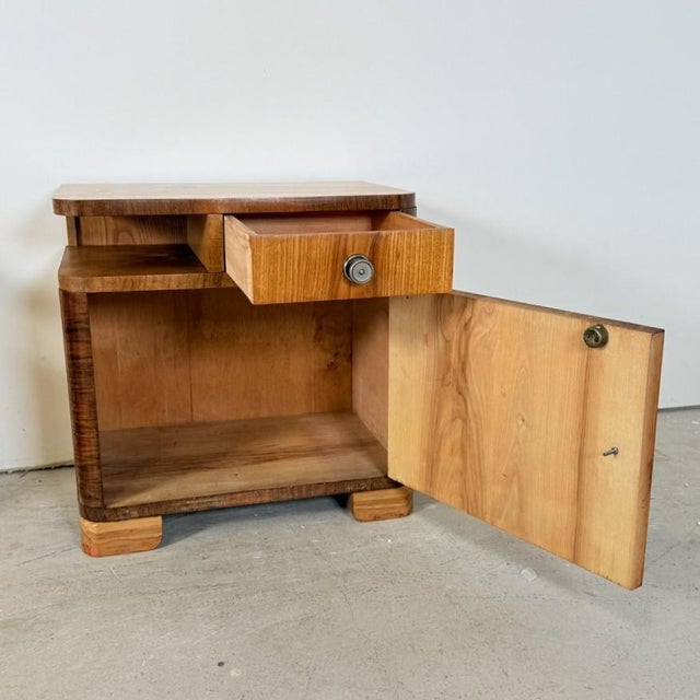 Wood Art Deco Streamline Bedside Tables, 1950s, Set of 2 For Sale - Image 7 of 16