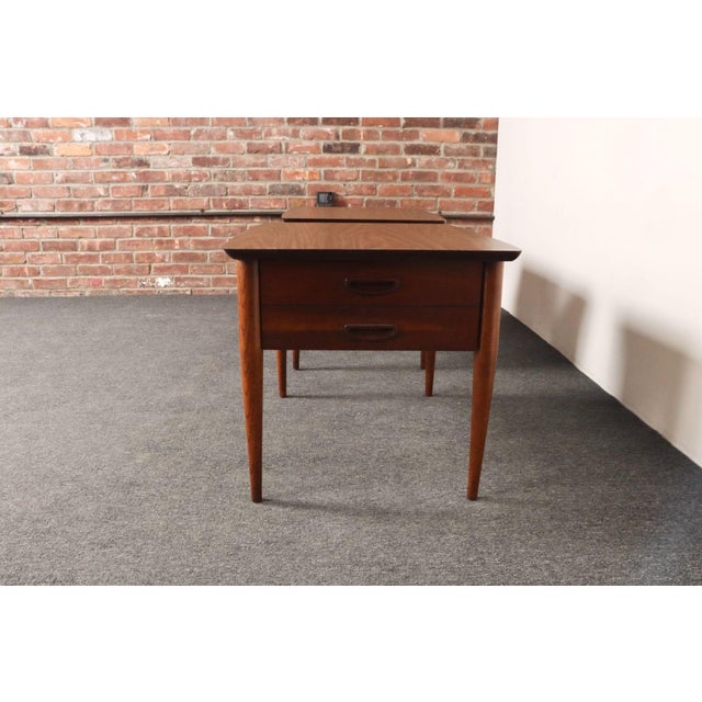 Pair of Vintage Laminate and Walnut Single-Drawer Nightstands / End Tables by Lane For Sale - Image 9 of 18