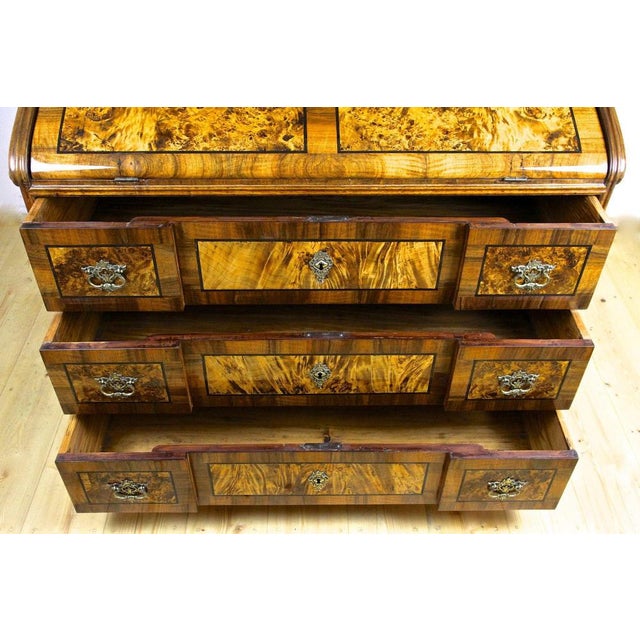 Late 18th Century 18th Century Baroque Writing Cabinet in Walnut, Germany, 1770s For Sale - Image 5 of 18