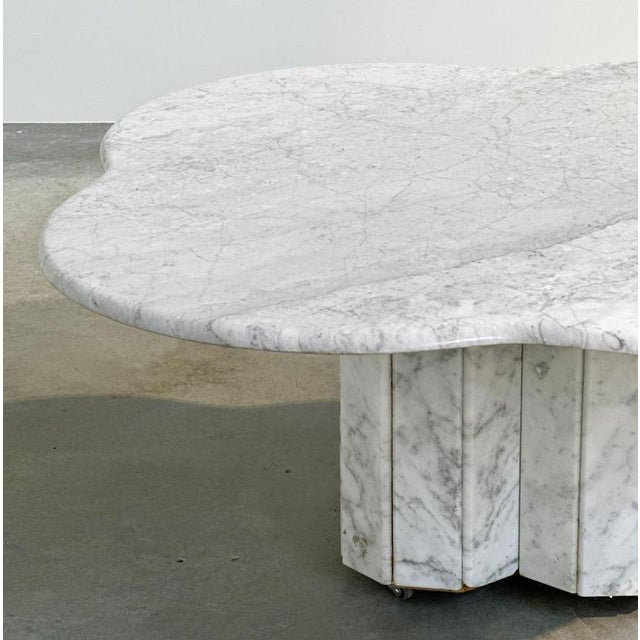 Italian Scalloped Carrara Marble Coffee Table by Gae Aulenti, 1980s For Sale - Image 9 of 12