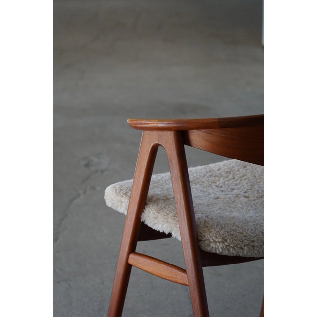 Wood Mid-Century Danish Model 52 Armchair in Teak attributed to Erik Kirkegaard for Høng, 1960s For Sale - Image 7 of 12