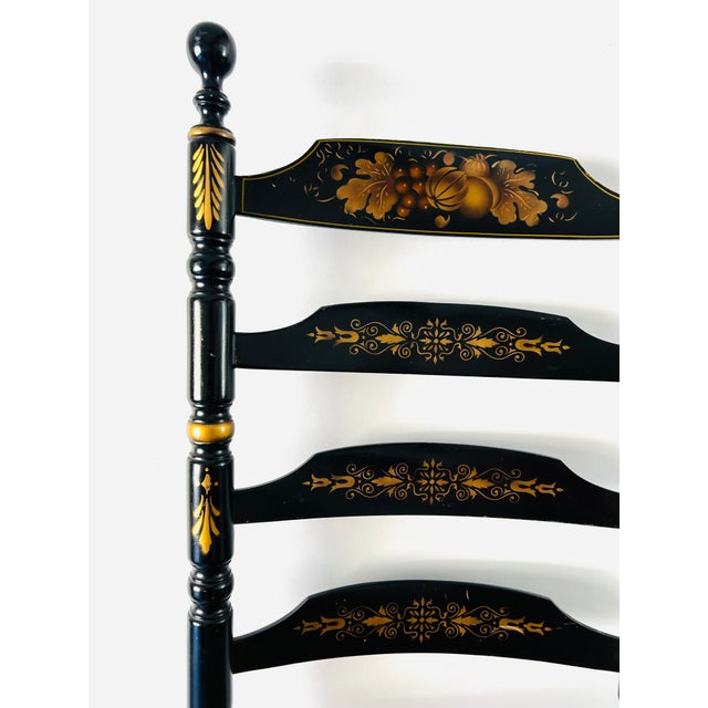 Hitchcock L. Hitchcock Rush Seat, Stenciled Ladder Back Dining Chair c.1980. For Sale - Image 4 of 12