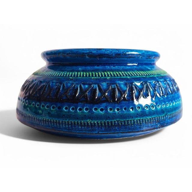 Large Round Bitossi Ashtray by Aldo Londi – Rimini Blu, 1950s-60s A stunning Mid-Century Bitossi ashtray by Aldo Londi,...